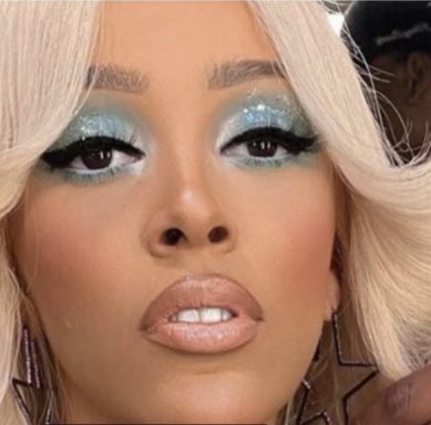 Inspiration Picture Period Makeup 1960's 